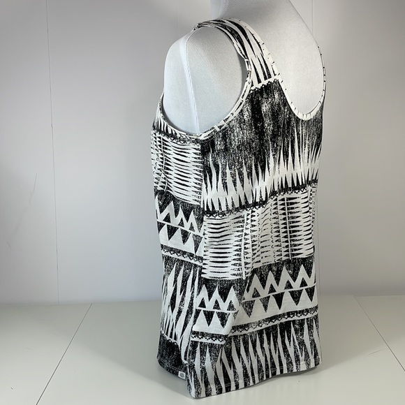 ELEMENT tribal/bohemian/aztek tank, Size L - Picture 3 of 9